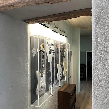 Backstage, Stylische Mit Whirlpool *