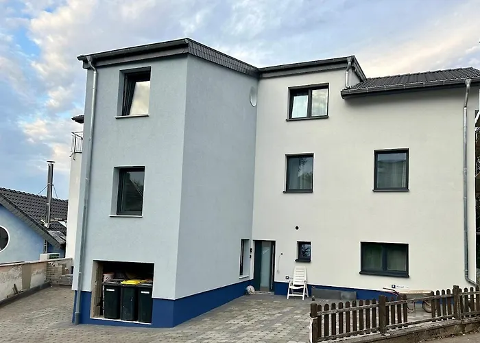 Backstage, Stylische Mit Whirlpool Appartement