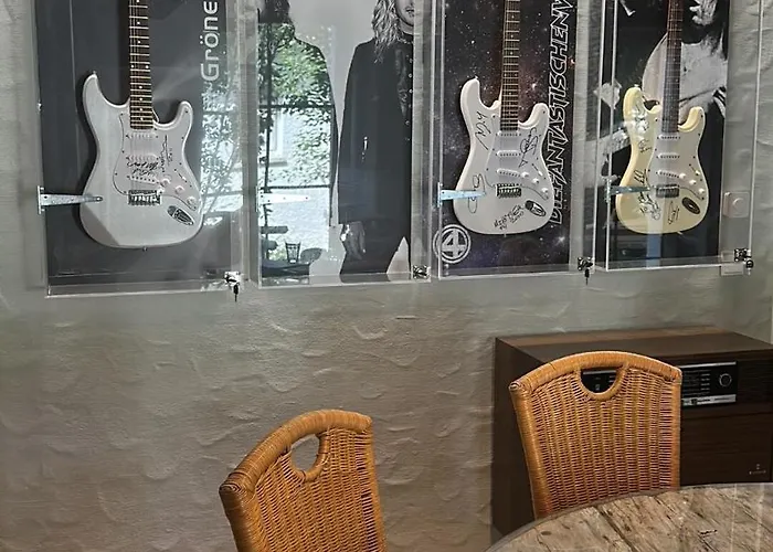 Backstage, Stylische Mit Whirlpool * Dahlem (Euskirchen)